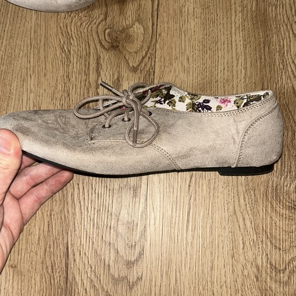 Forever 21 Floral Women’s Shoes - Picture 3 of 7